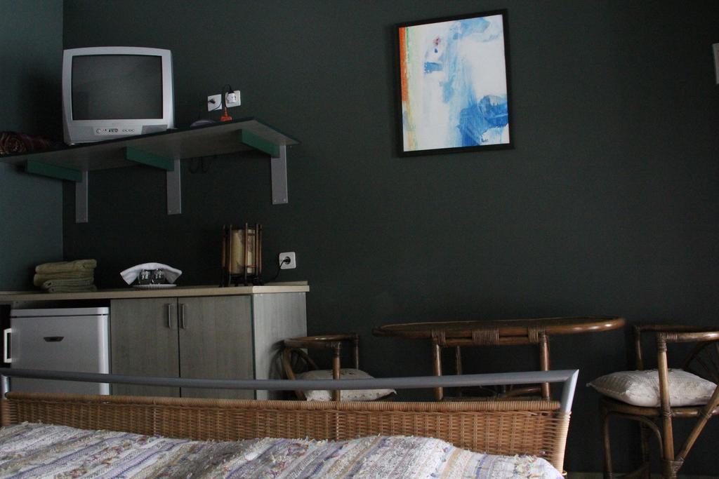 Chill Inn Bernāti Habitación foto
